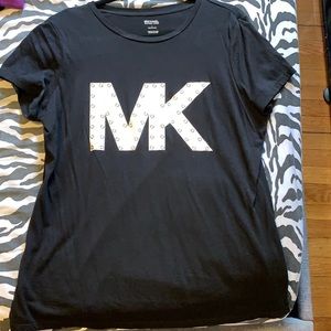 Michael kors t shirt size large